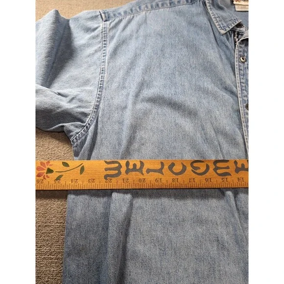 Walt DisneyDenim Shirt Adult‎ XL Extra Large Blue Mickey Mouse Chest Pocket - Picture 5 of 10